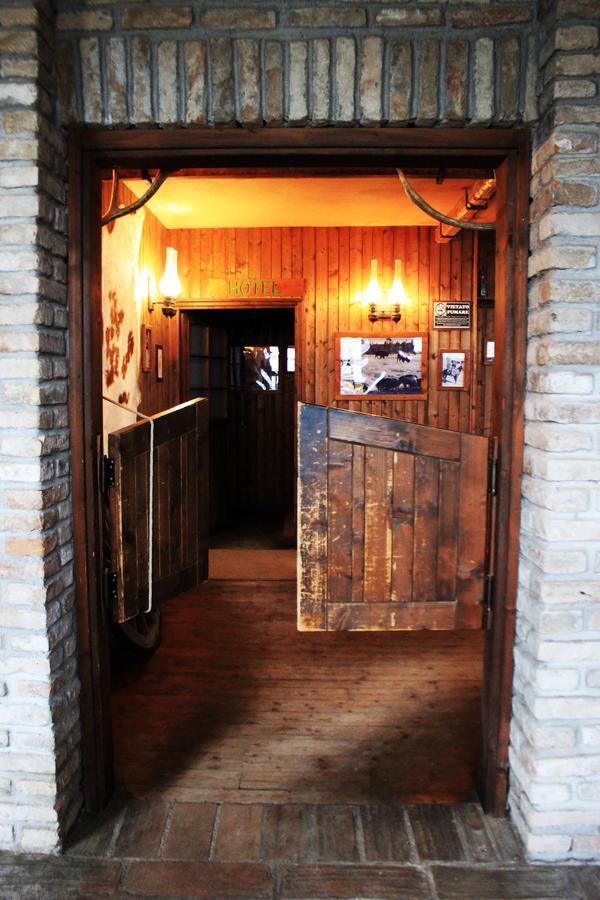 Cowboys Guest Ranch 호텔 보게라 외부 사진